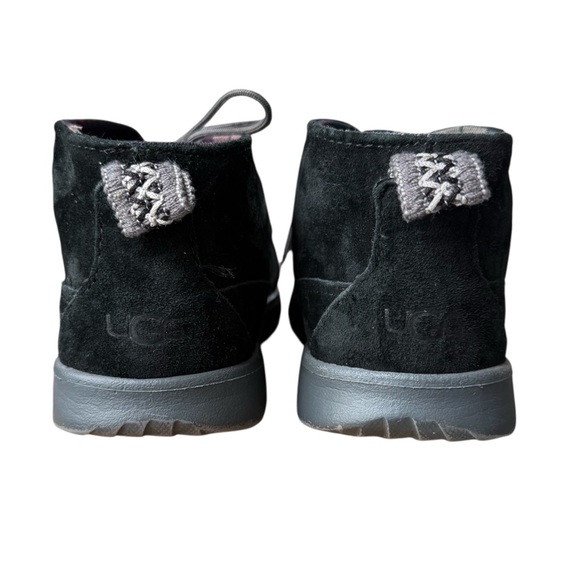 Ugg Kids Canoe Suede Chukka Boots Black Boys Size 4 US Big Kid Shoes Lace Up - Picture 9 of 14